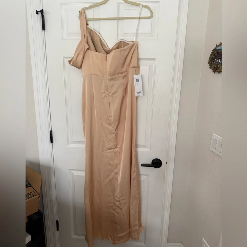 Gold One-Shoulder Satin Formal Gown w/ Slit – NWT - Picture 3 of 6